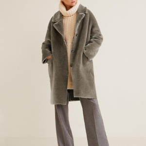 Lapels faux fur coat